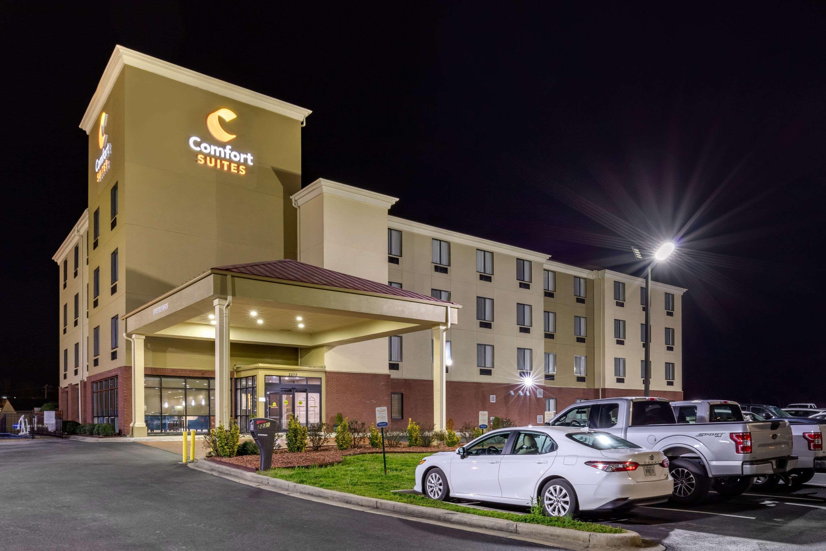 Comfort Suites Pelham Hoover I-65 Exterior photo