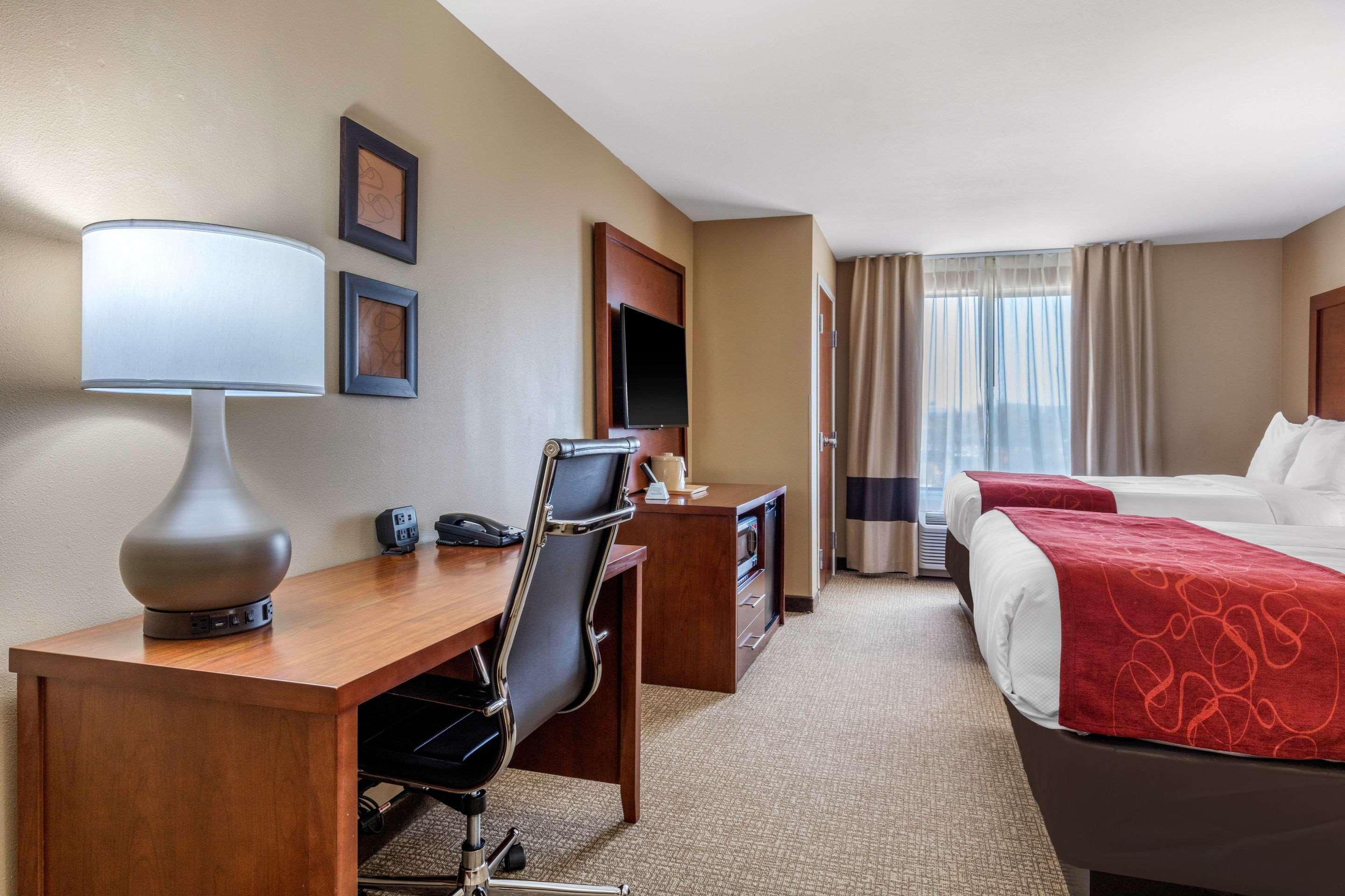 Comfort Suites Pelham Hoover I-65 Exterior photo