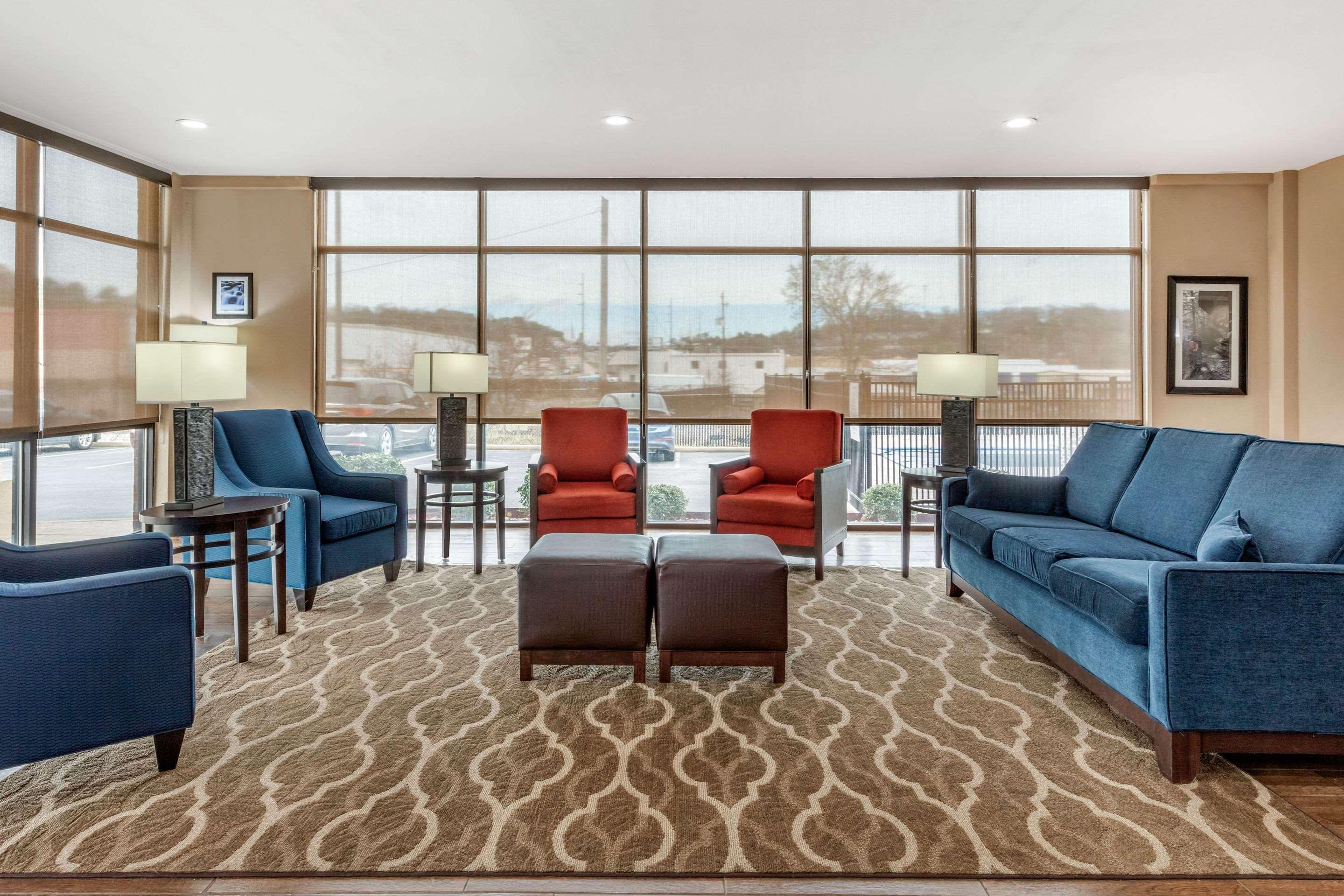 Comfort Suites Pelham Hoover I-65 Exterior photo